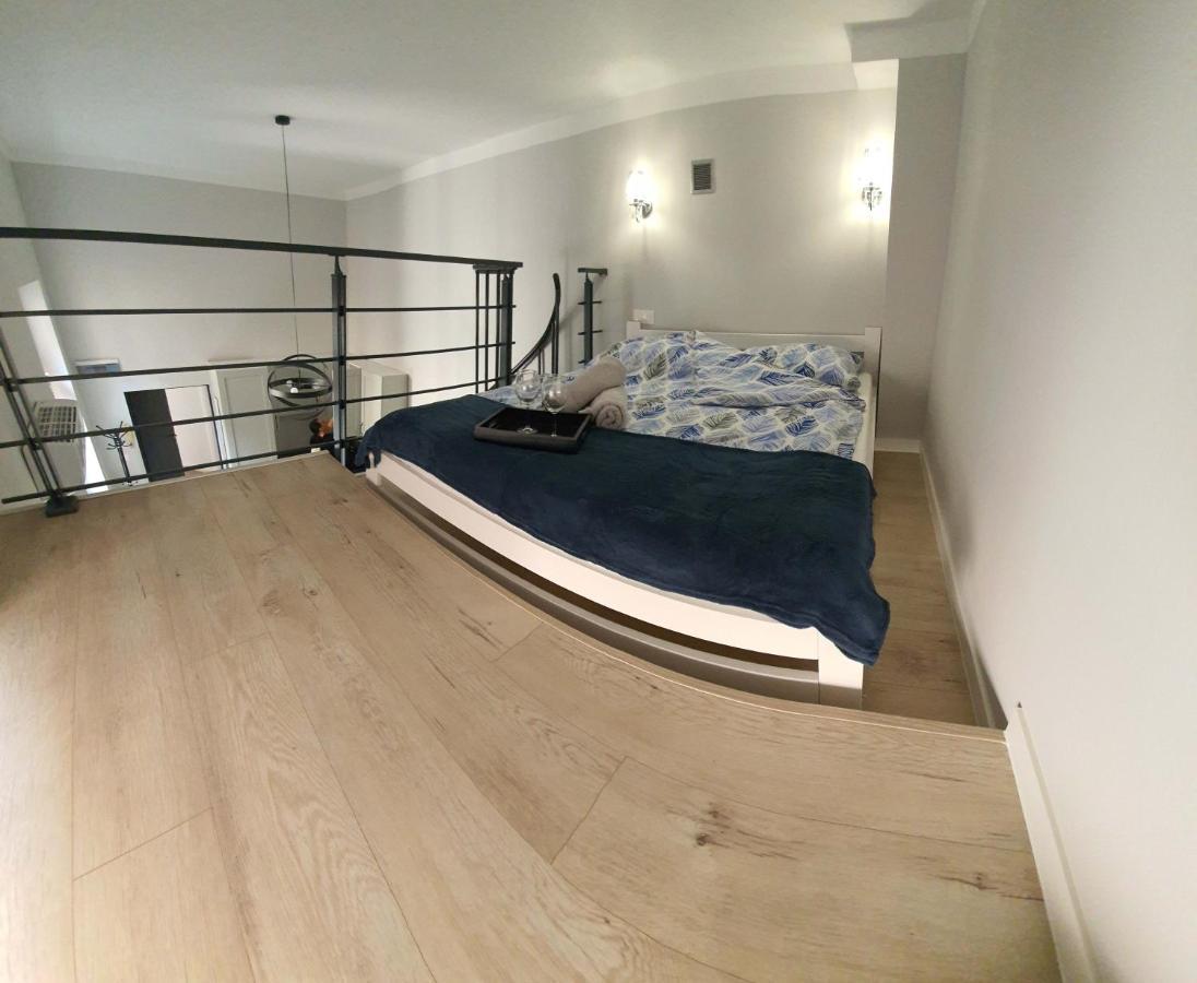 Apartamenty Marzen 옐레니아구라 외부 사진