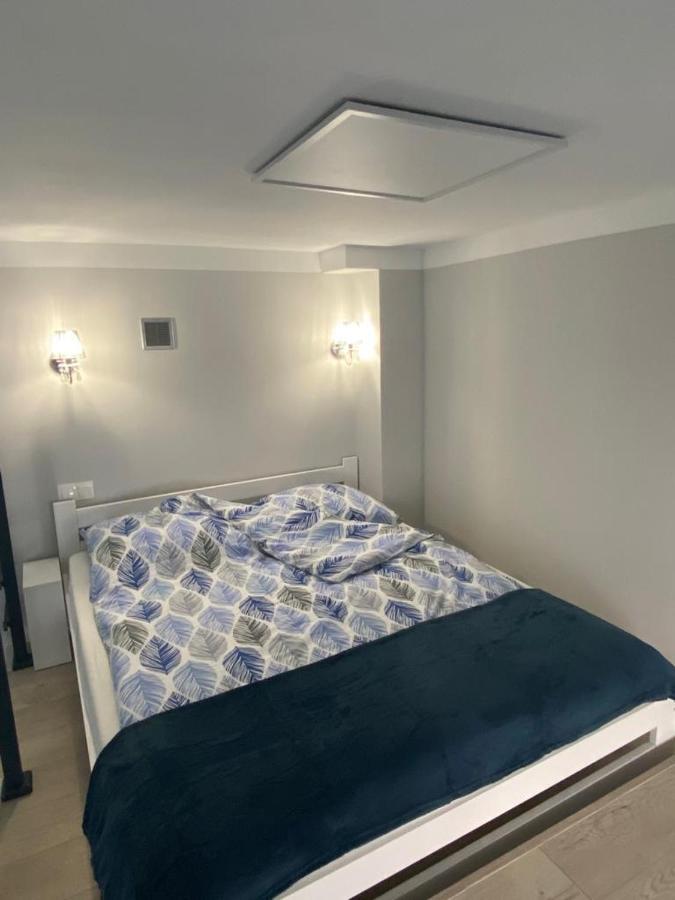 Apartamenty Marzen 옐레니아구라 외부 사진