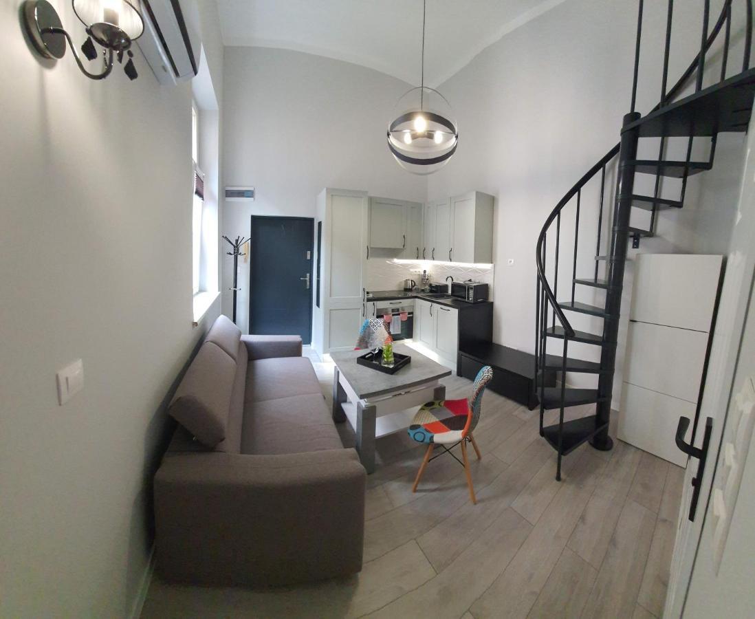 Apartamenty Marzen 옐레니아구라 외부 사진